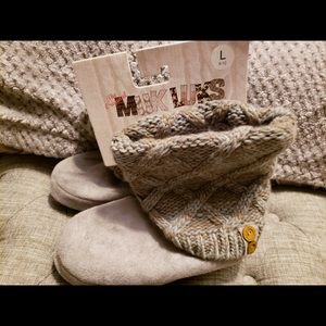 Muk Luks Women's Slippers.